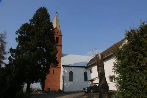 Kościół: Parafia św. Wojciecha BM, Bielice