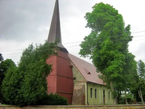 Kościół: Parafia Narodzenia NMP, Jarszewo