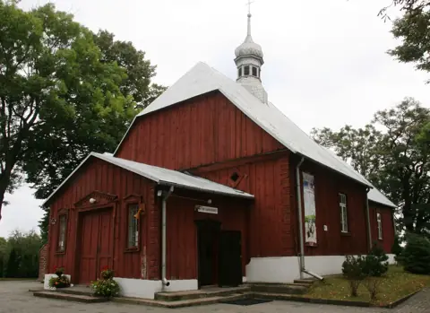 Kościół: Parafia św. Zygmunta, Kraszewo