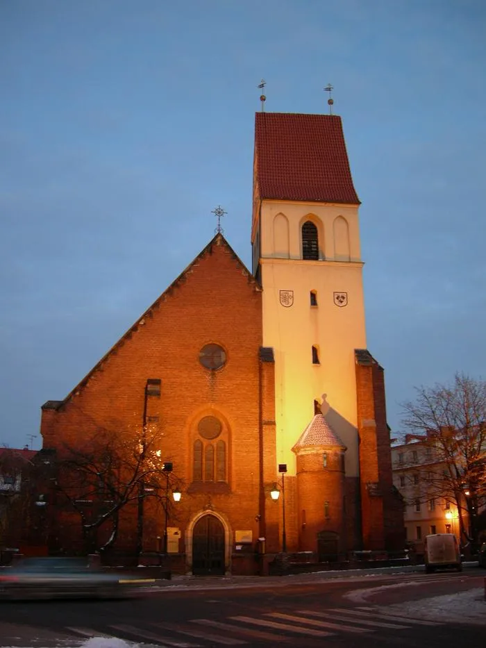Kościół - Parafia św. Zygmunta i św. Jadwigi Śląskiej