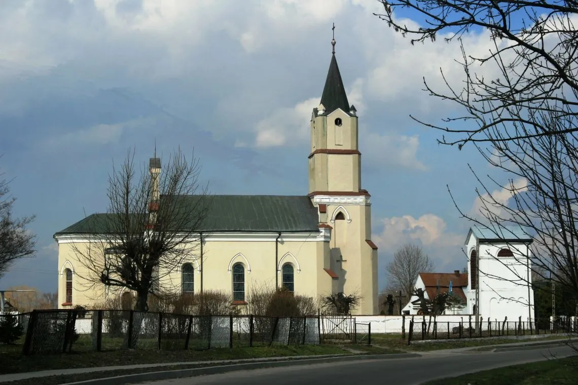 Parafia Narodzenia NMP - zdjęcie 2
