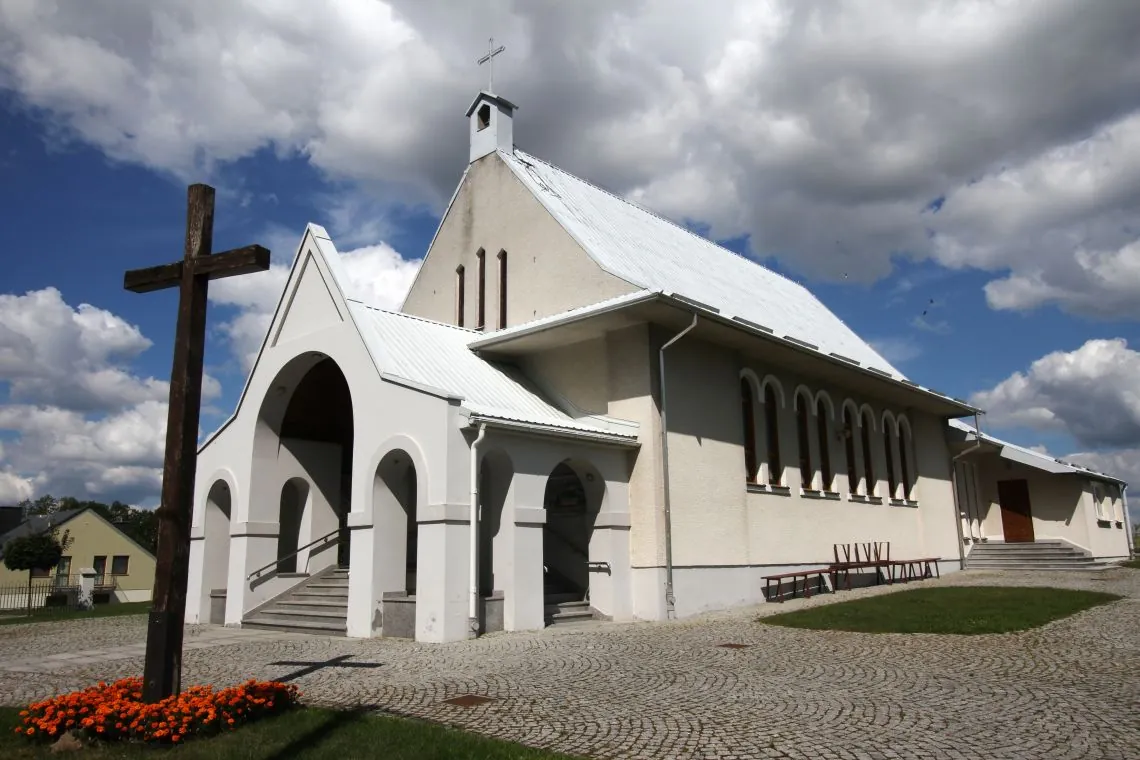 Parafia Narodzenia NMP - zdjęcie 2