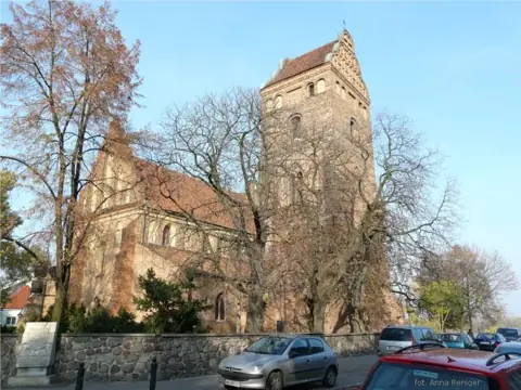 Kościół: Parafia Nawiedzenia NMP, Warszawa