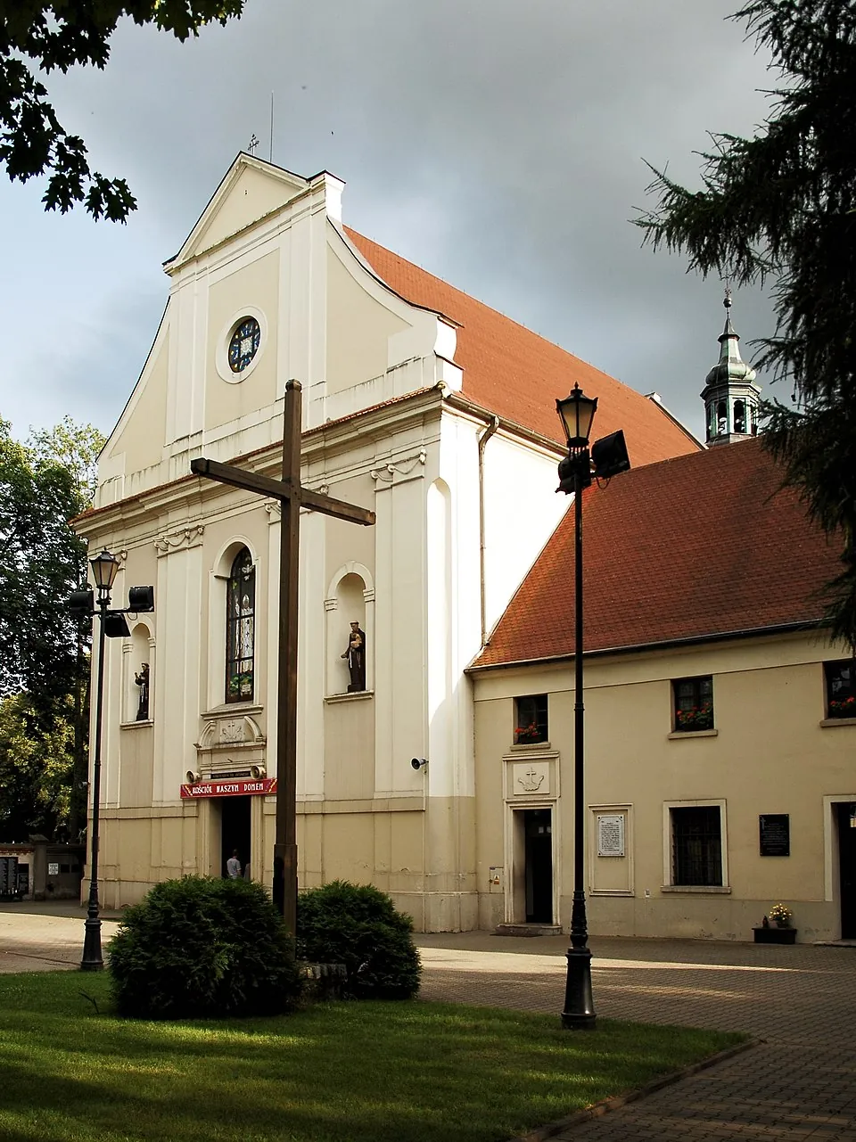 Kościół - Parafia Niepokalanego Poczęcia NMP