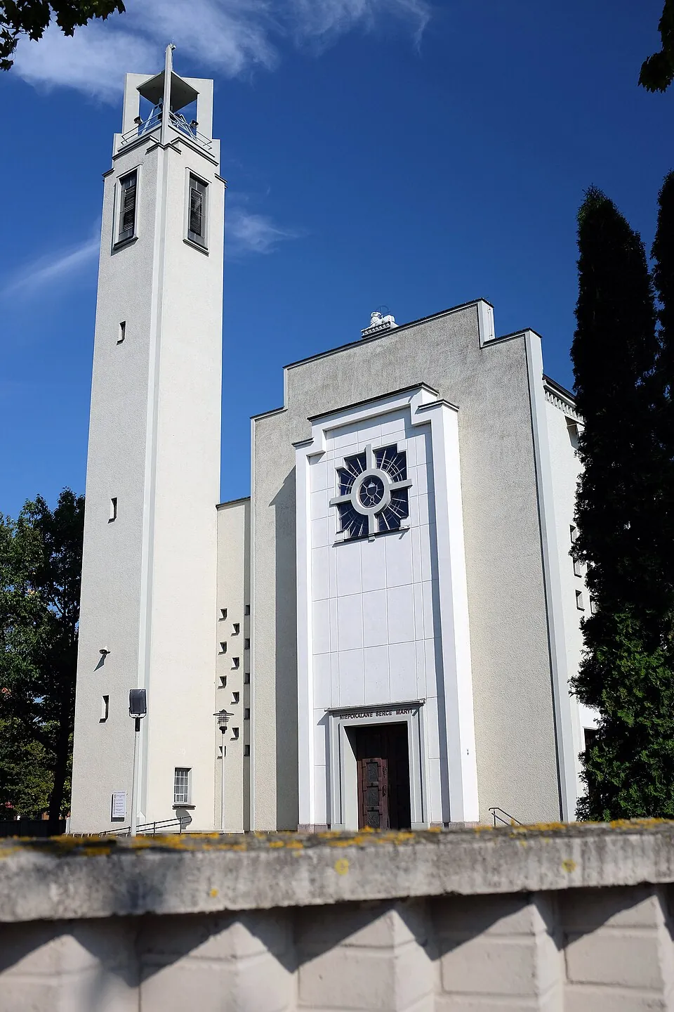 Kościół - Parafia Niepokalanego Serca Maryi