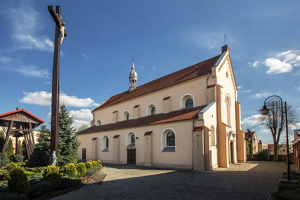 Kościół - Parafia Niepokalanego Serca NMP i św. Mikołaja