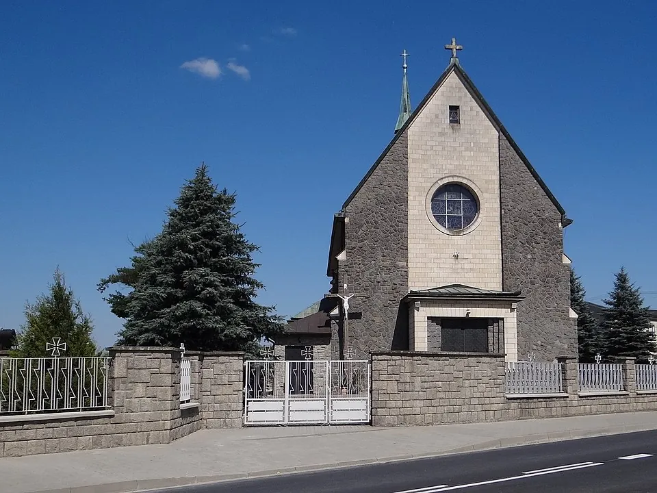 Kościół - Parafia NMP Królowej Polski