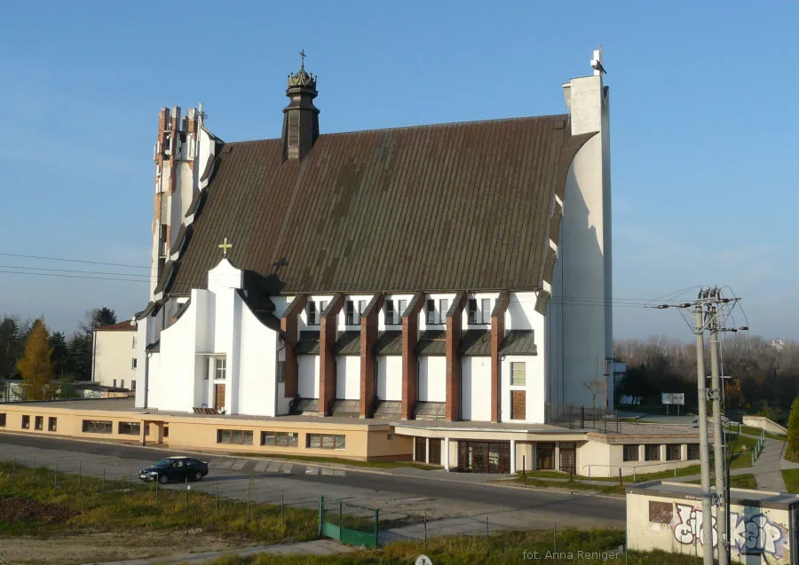 Parafia NMP Królowej Wyznawców - zdjęcie 2