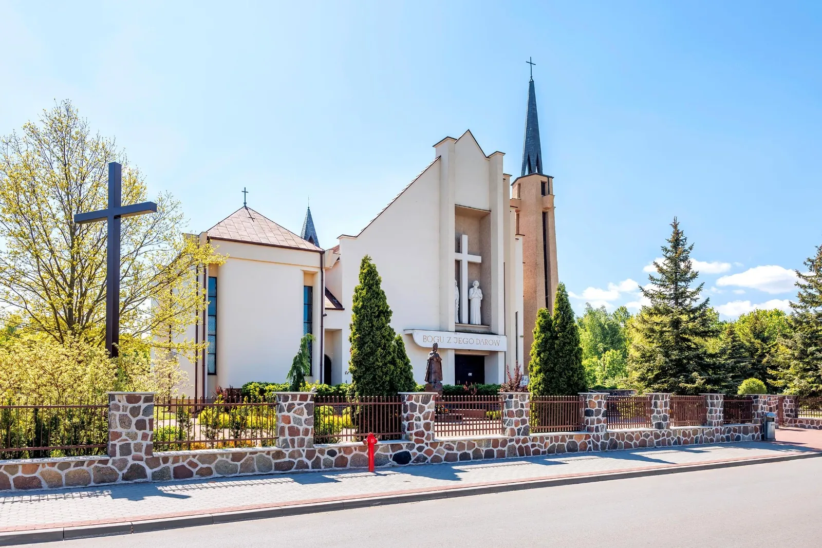 Parafia NMP Matki Miłosierdzia - zdjęcie 2