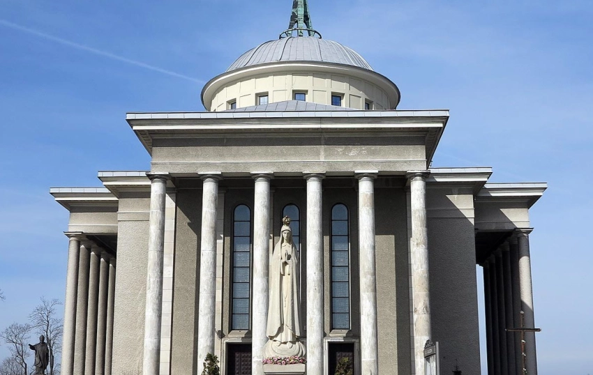 Parafia NMP Szkaplerznej - zdjęcie 2