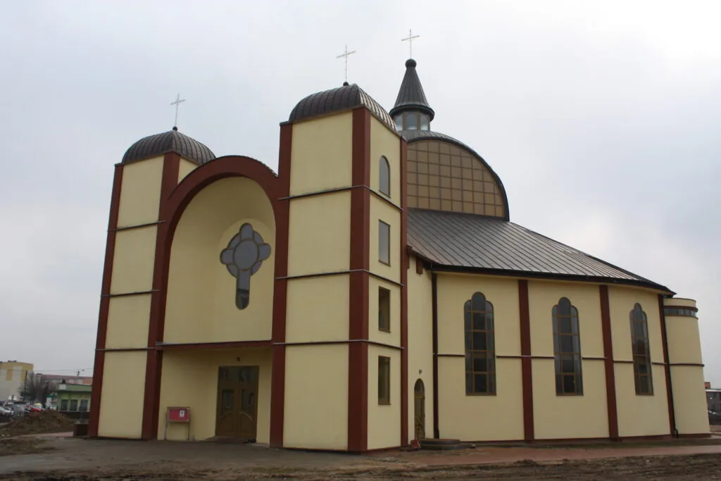 Parafia Pierwszych Męczenników Polski - zdjęcie 2