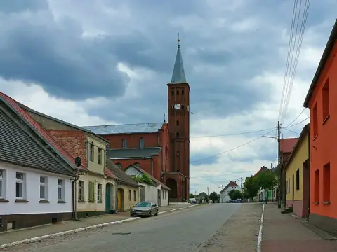 Kościół: Parafia Podwyższenia Krzyża Świętego, Bobrowice