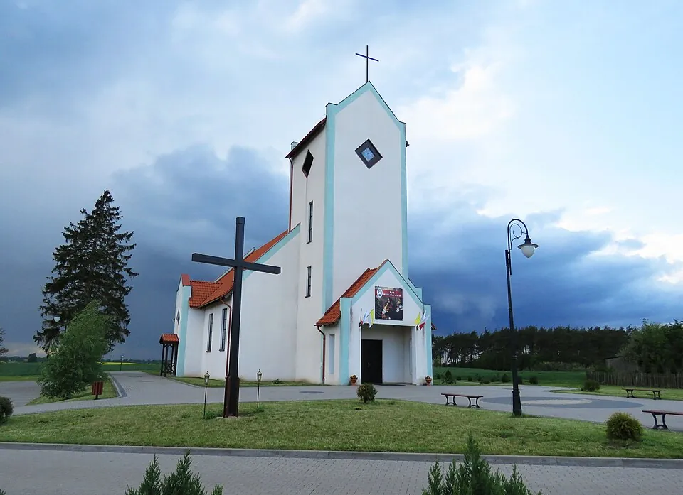 Kościół - Parafia Trójcy Świętej