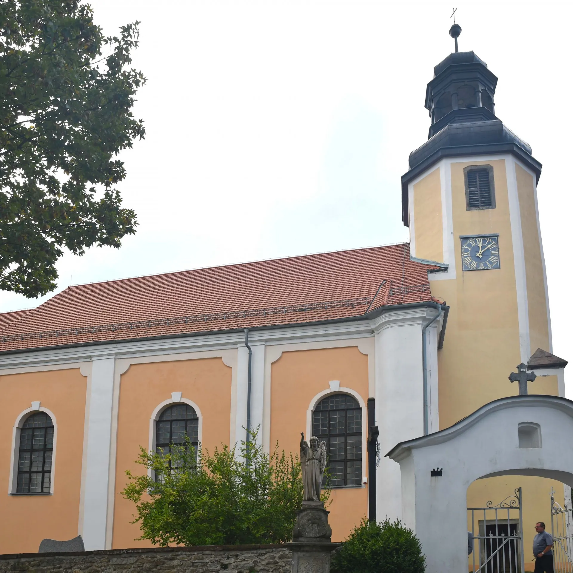 Parafia Imienia NMP - zdjęcie 2