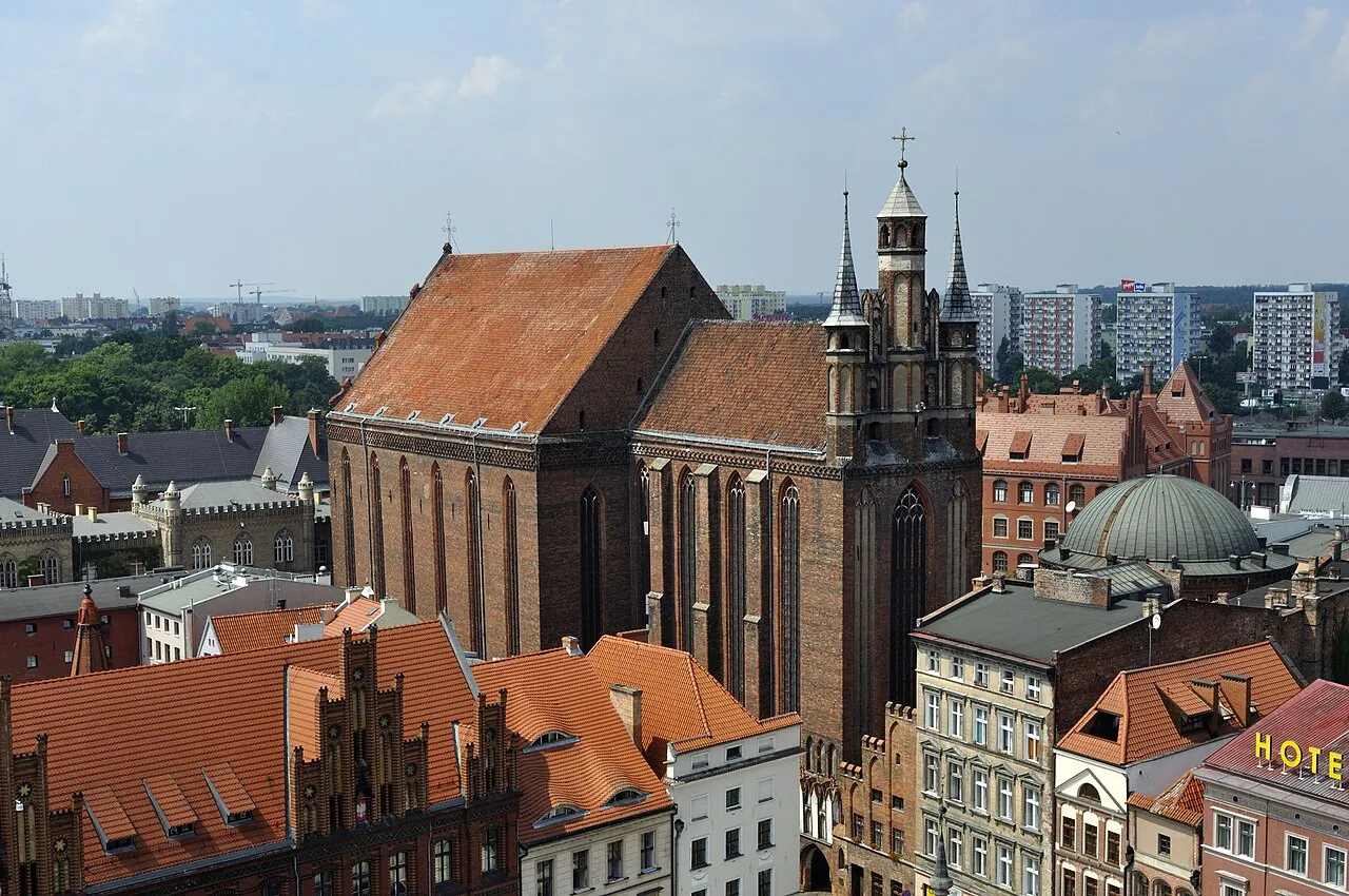 Kościół - Parafia Wniebowzięcia NMP i bł. St.W. Frelichowskiego