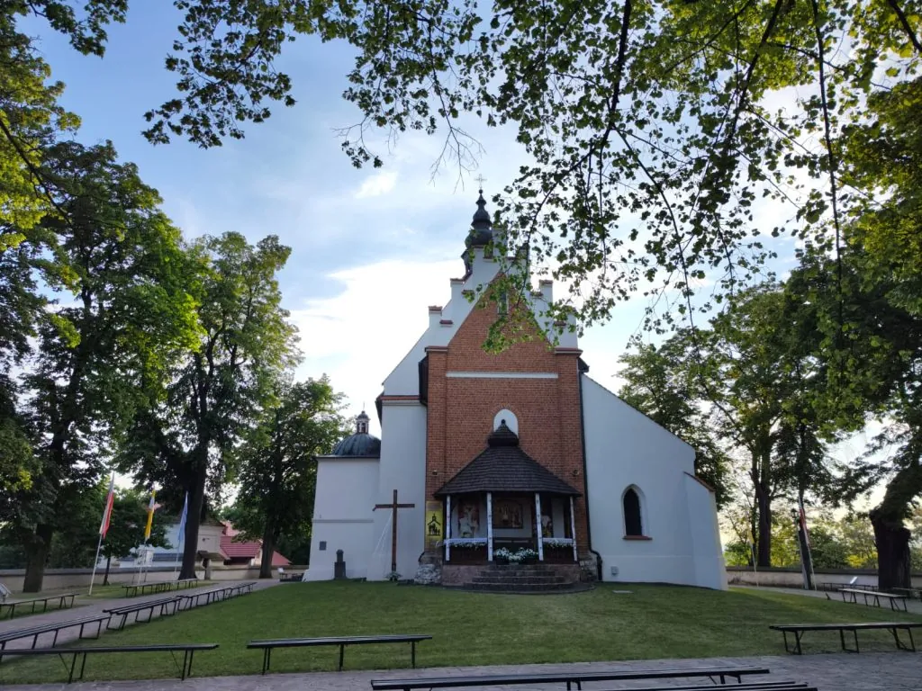 Parafia Wszystkich Świętych - zdjęcie 2