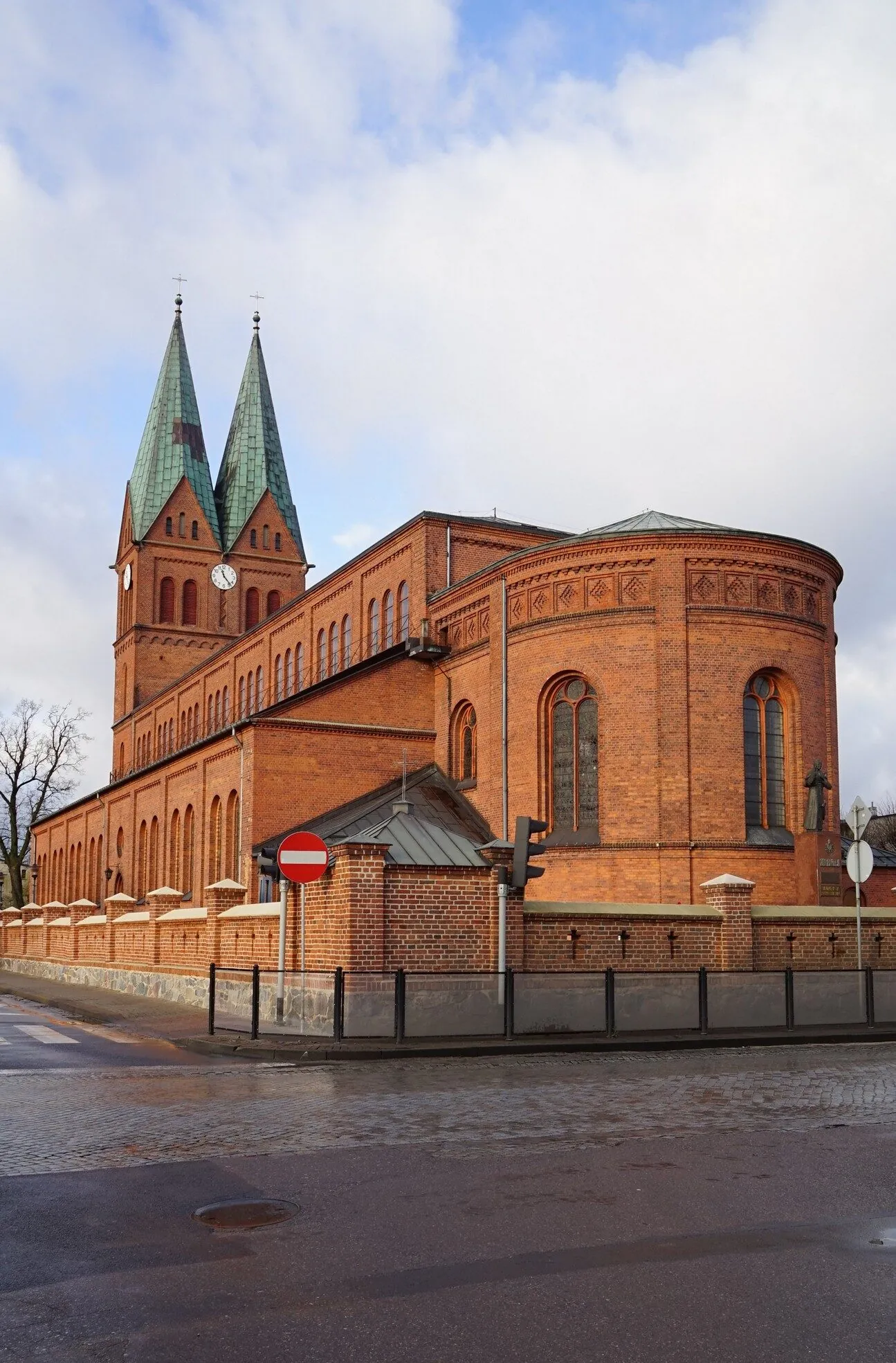 Parafia Wszystkich Świętych - zdjęcie 3