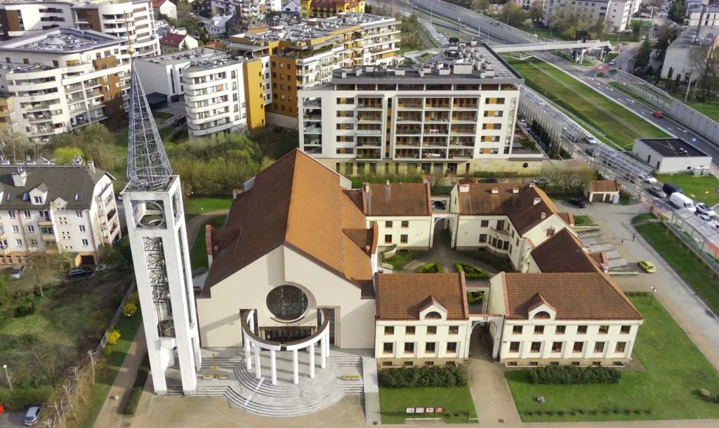 Parafia Zesłania Ducha Świętego - zdjęcie 2