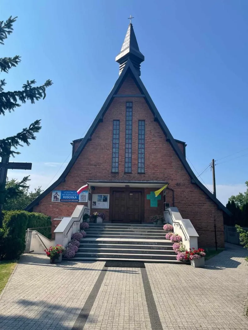 Parafia Zesłania Ducha Świętego - zdjęcie 2
