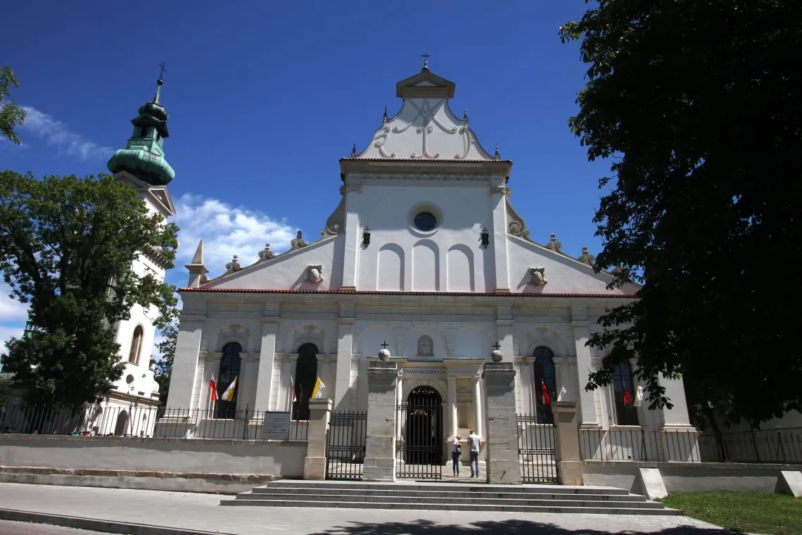 Parafia Zmartwychwstania Pańskiego i św. Tomasza Ap. - zdjęcie 2
