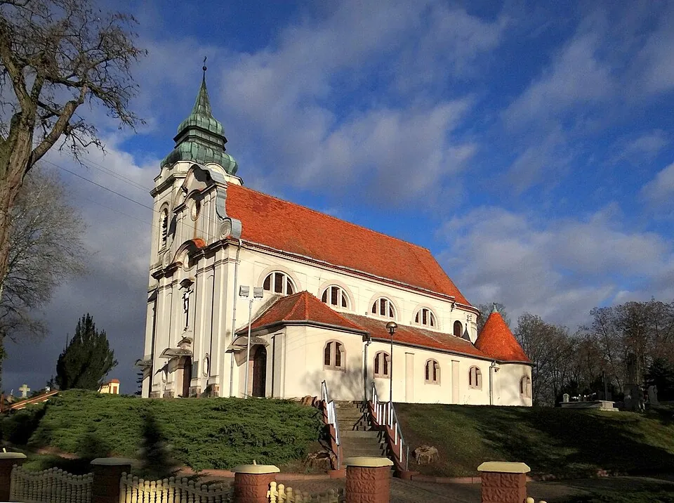 Kościół: Parafia Ścięcia św. Jana Chrzciciela, Piaski