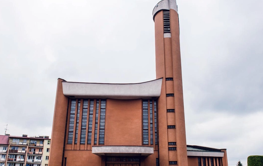 Parafia Krzyża Świętego i MB Bolesnej - zdjęcie 2