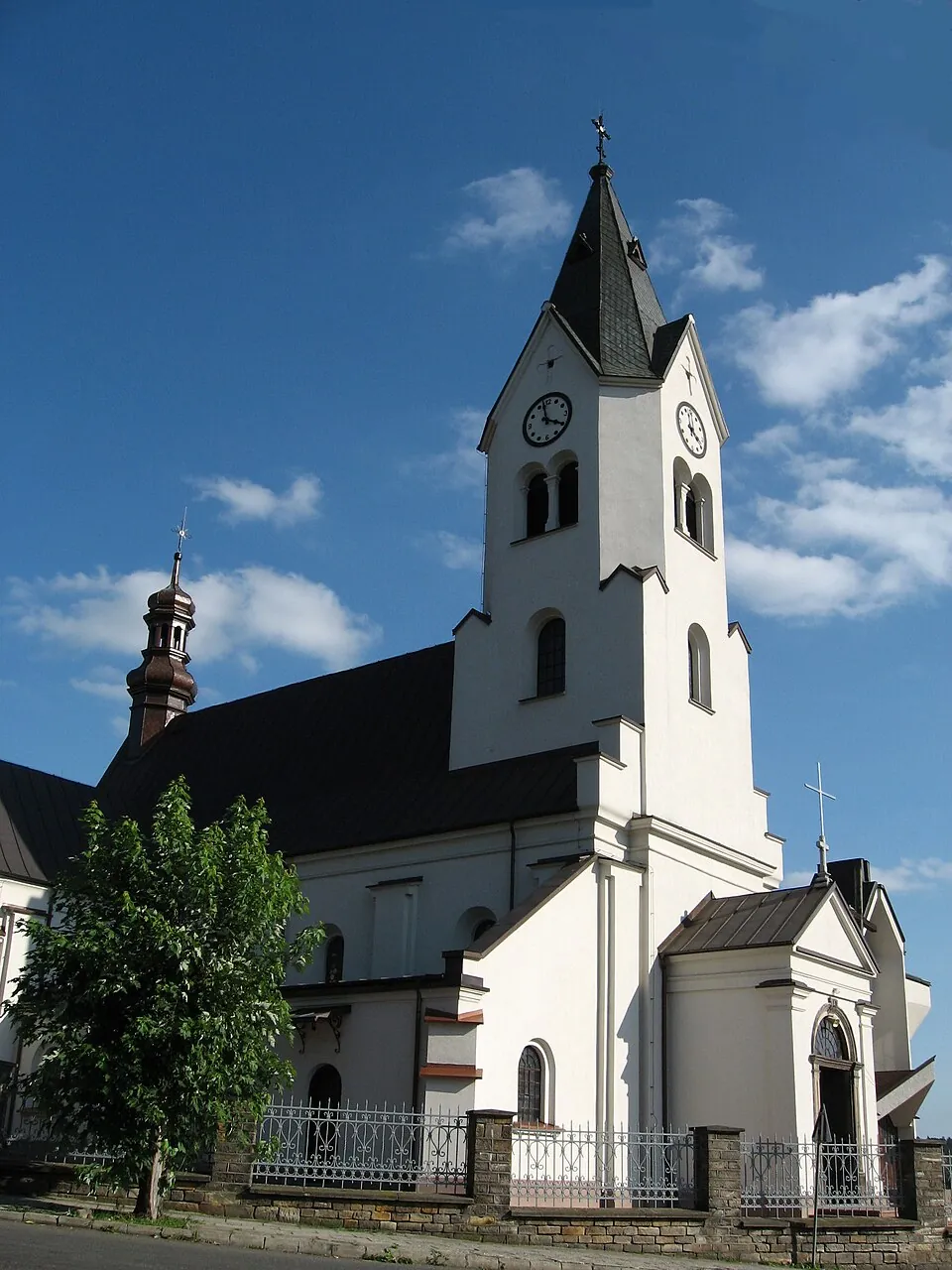 Kościół - Parafia Świętej Trójcy
