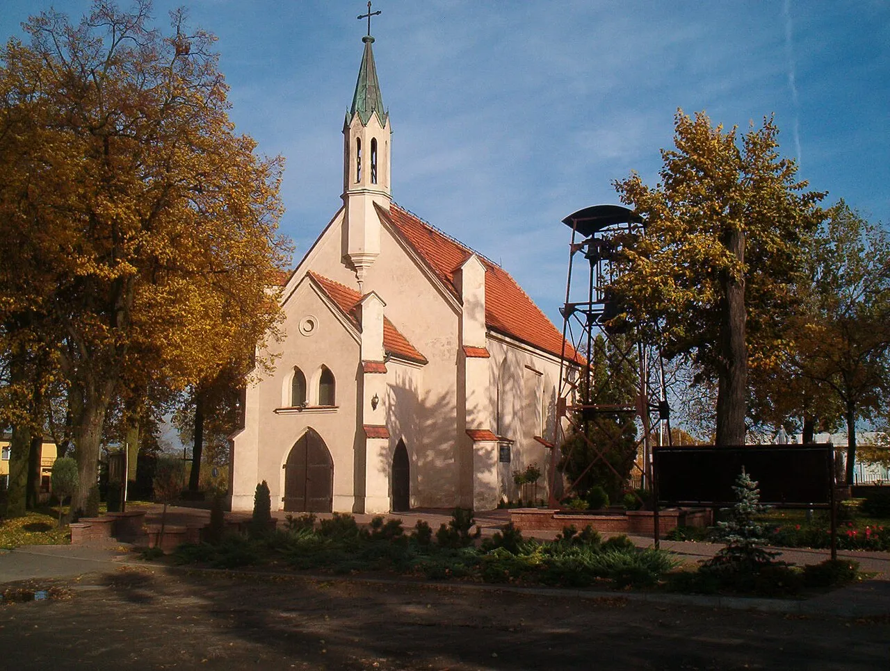 Kościół - Parafia św. Andrzeja Ap.