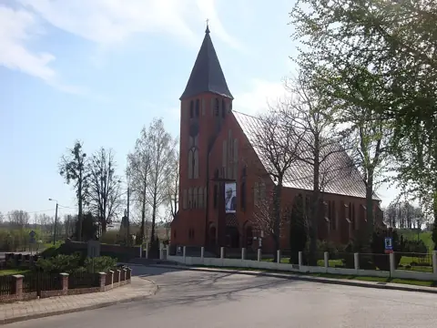 Kościół: Parafia św. Andrzeja Boboli, Dubeninki