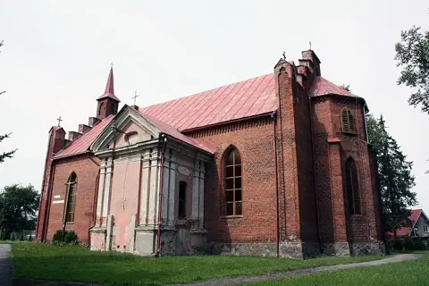 Kościół: Parafia Matki Bożej Różańcowej, Siemczyno