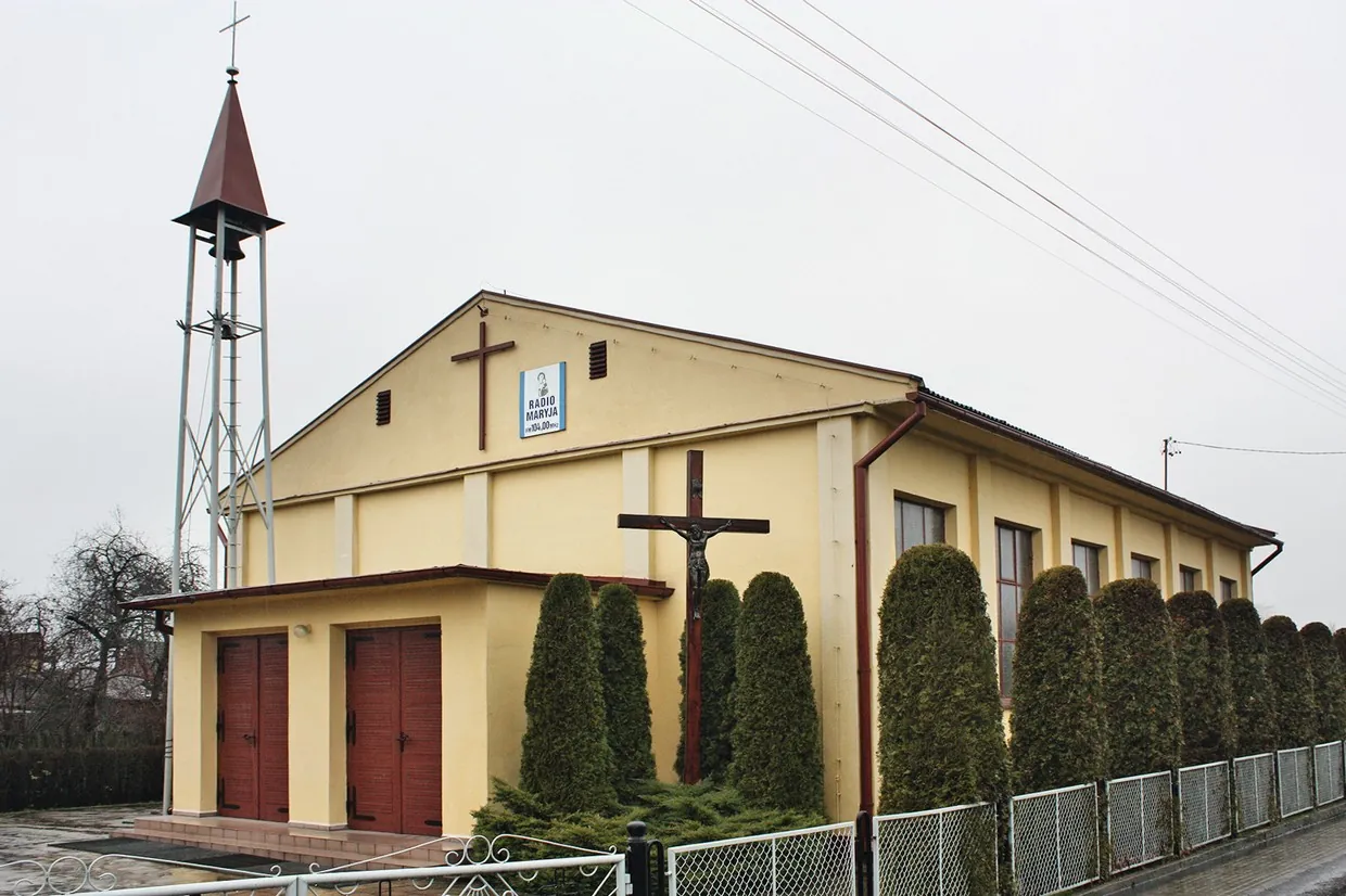 Parafia św. Ap. Piotra i Pawła - zdjęcie 2