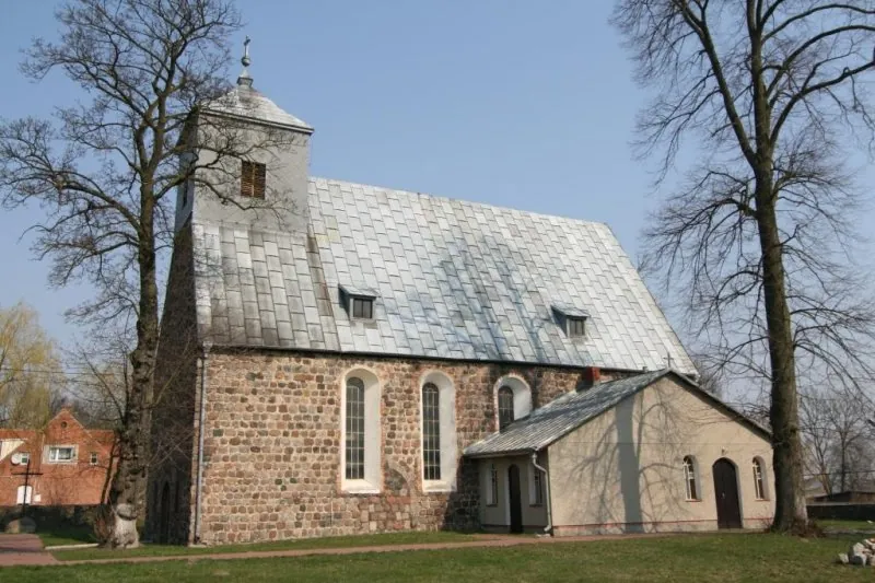 Parafia św. Ap. Piotra i Pawła - zdjęcie 3