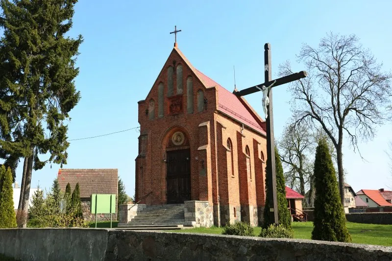Parafia św. Ap. Piotra i Pawła - zdjęcie 2