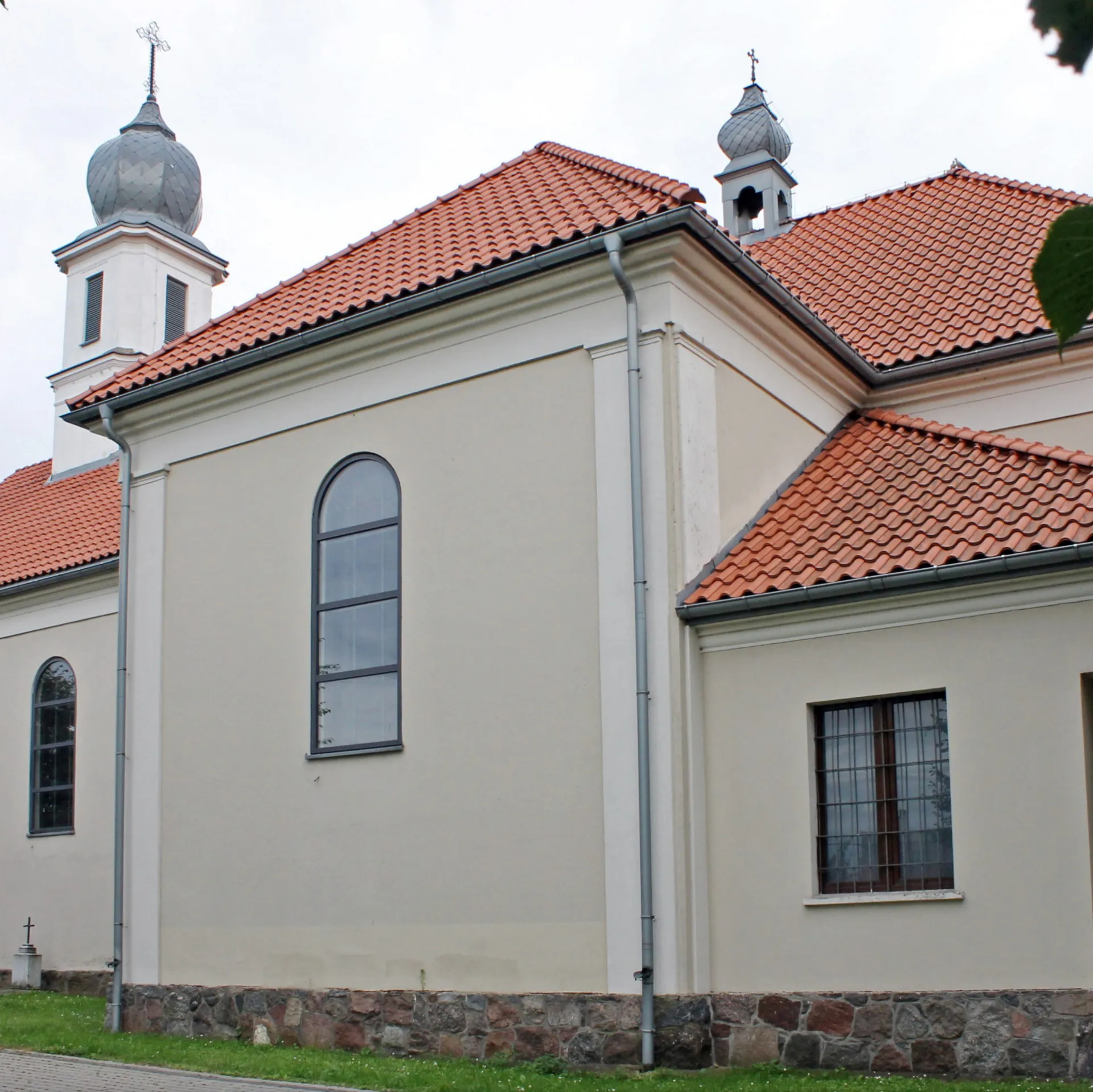 Parafia św. Ap. Piotra i Pawła - zdjęcie 2