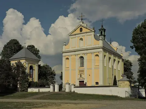 Kościół: Parafia św. Ap. Piotra i Pawła, Drwalew