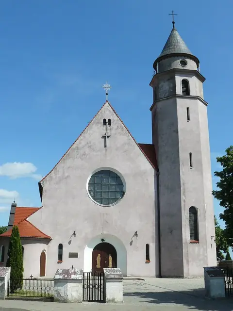 Kościół: Parafia św. Apostołów Piotra i Pawła, Gulcz