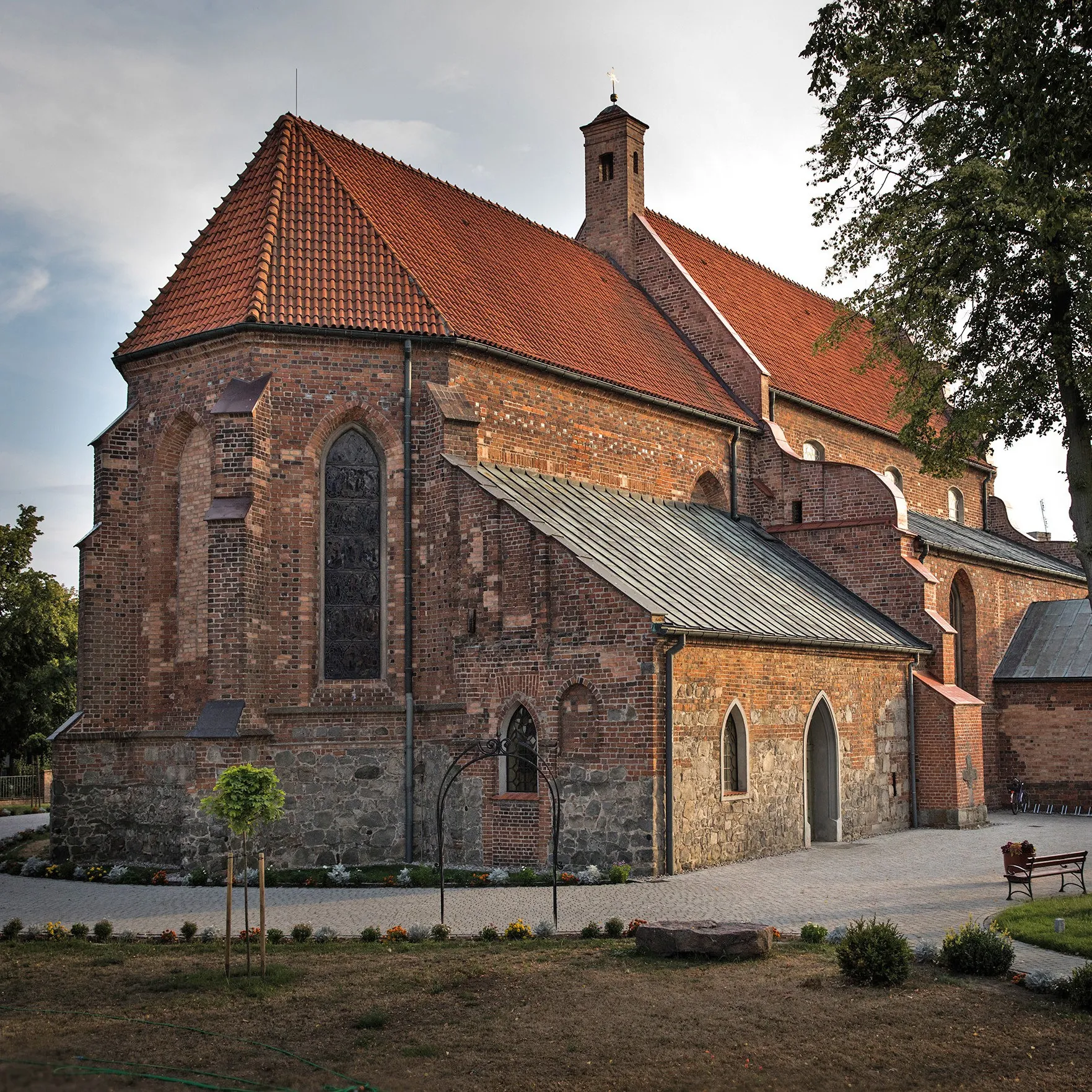 Parafia św. Bartłomieja Ap. - zdjęcie 2