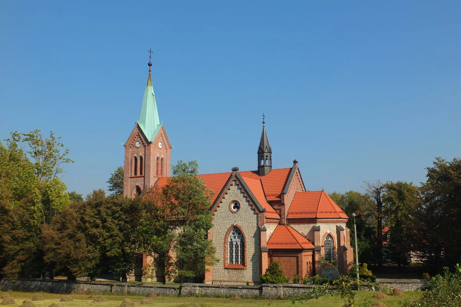 Parafia św. Elżbiety Węgierskiej - zdjęcie 2