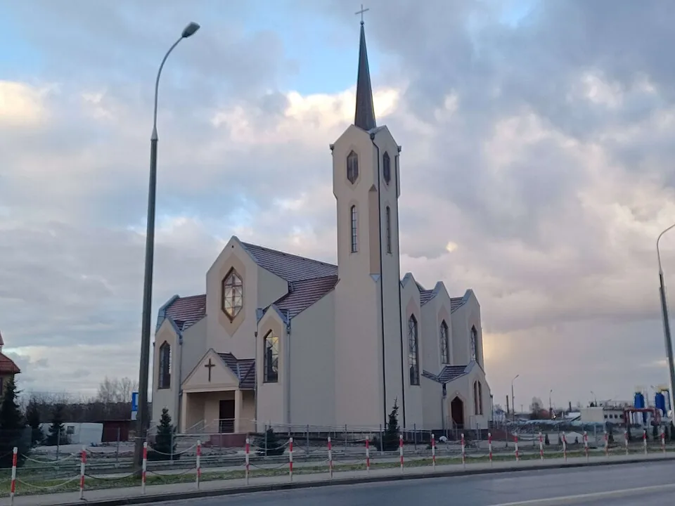 Kościół - Parafia św. Faustyny