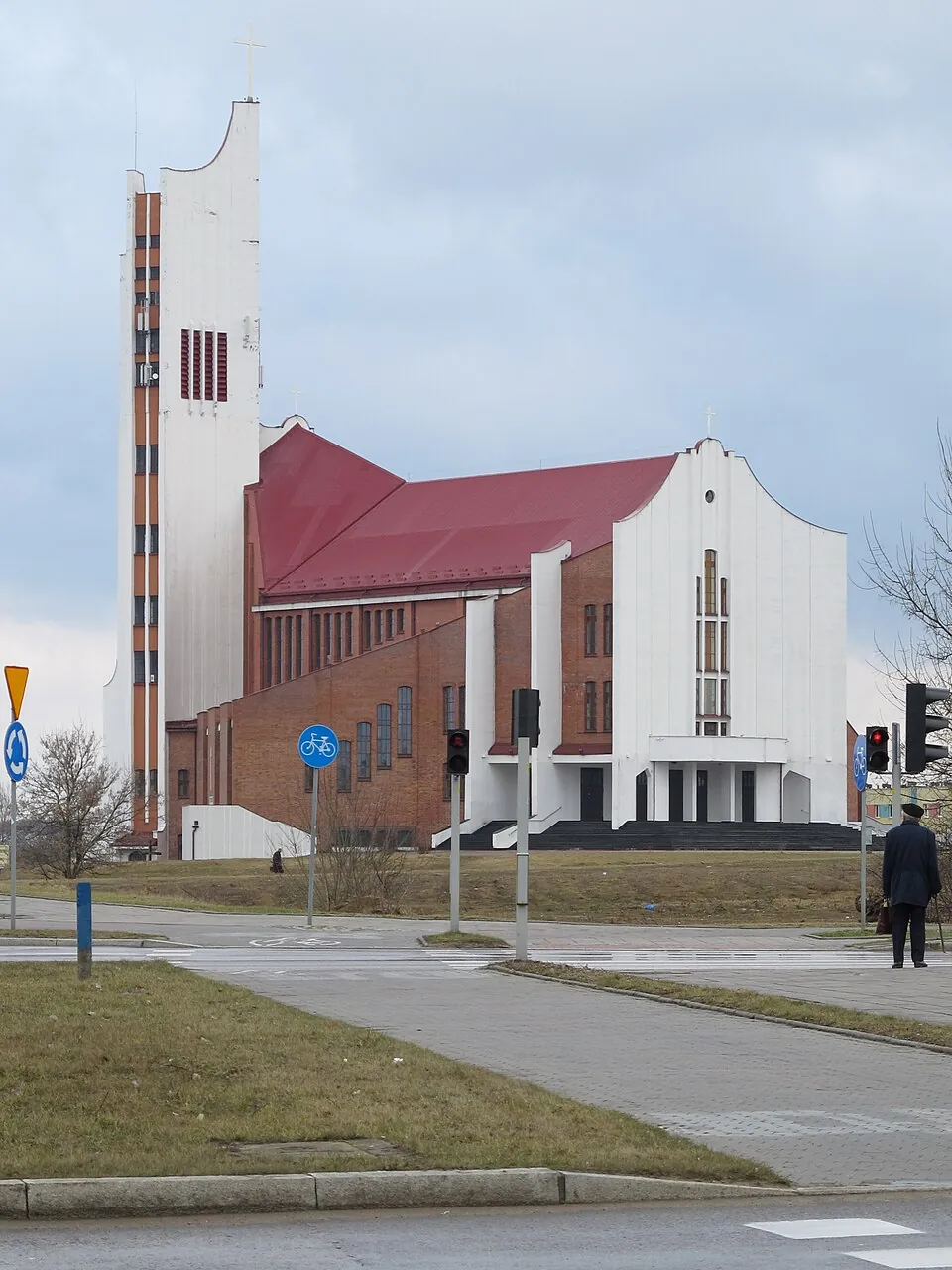 Kościół - Parafia św. Jadwigi Królowej