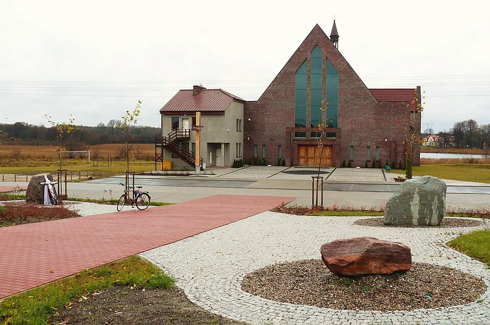 Kościół - Parafia św. Jadwigi Królowej