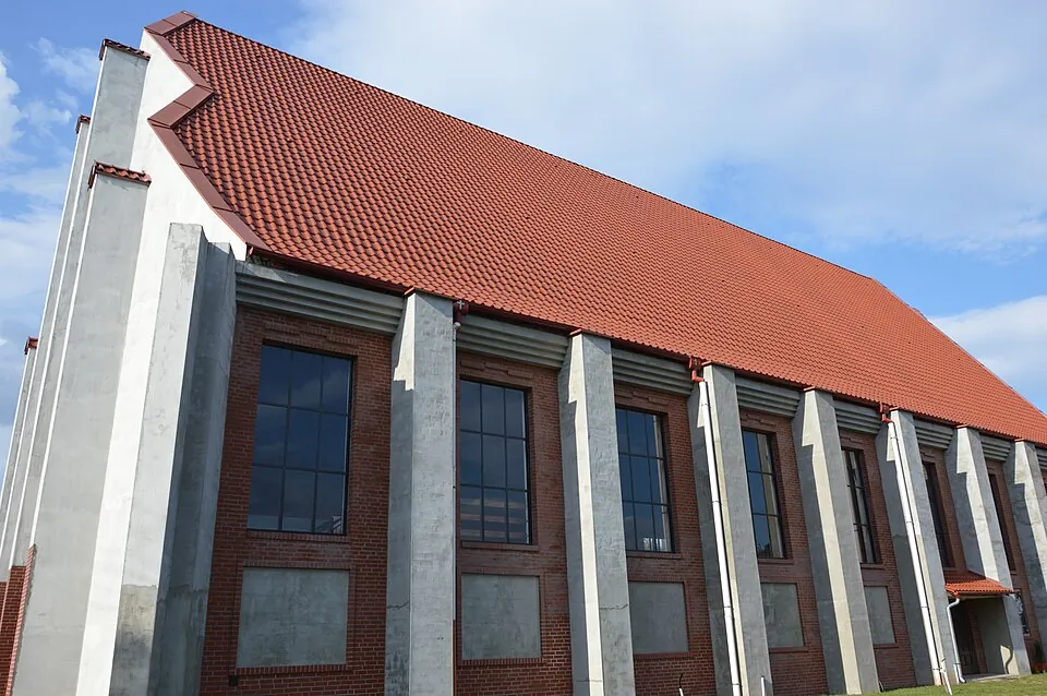 Kościół - Parafia św. Jadwigi Królowej