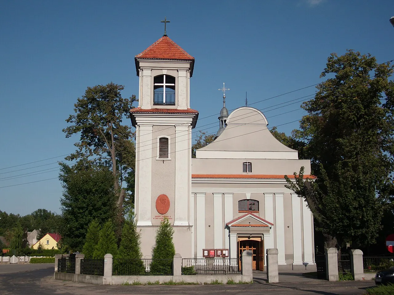 Kościół - Parafia św. Jadwigi Śląskiej