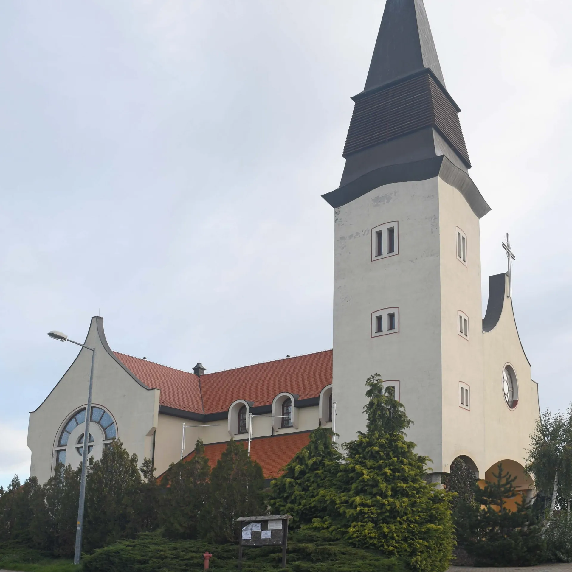 Parafia św. Jadwigi Śląskiej - zdjęcie 2