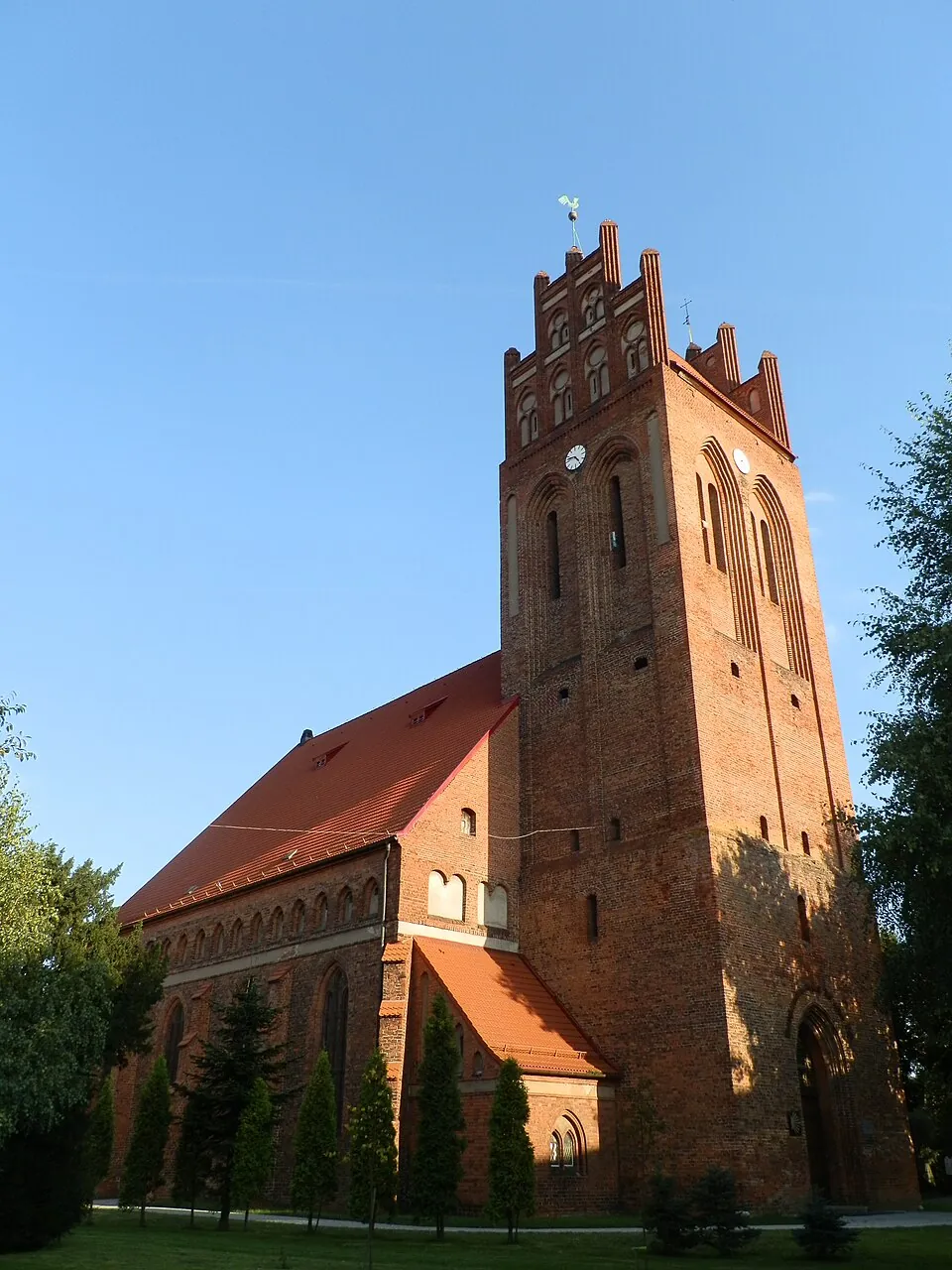 Kościół - Parafia św. Jakuba Ap.