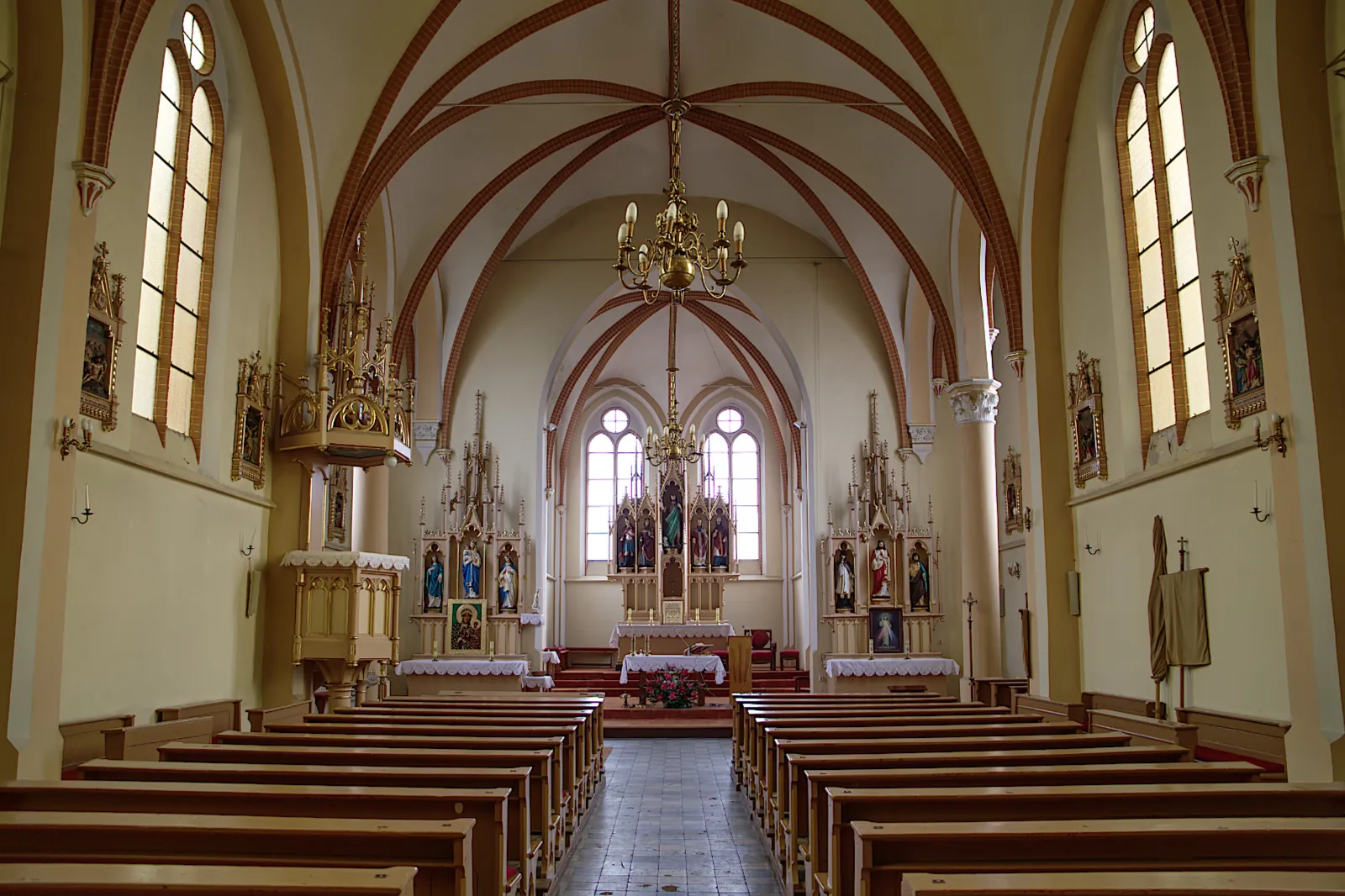 Parafia św. Jana Chrzciciela - zdjęcie 3