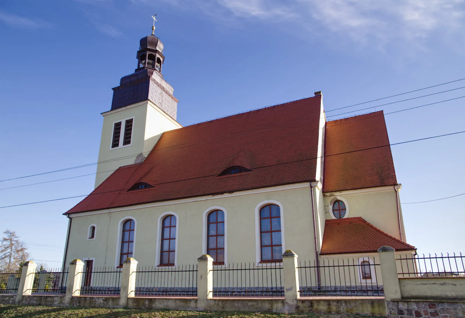 Parafia św. Jana Chrzciciela - zdjęcie 2