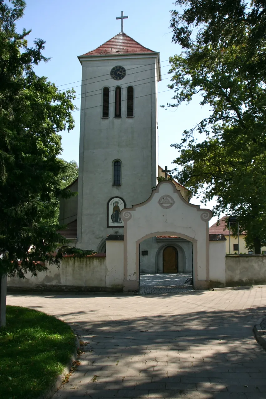 Kościół - Parafia św. Katarzyny Aleksandryjskiej