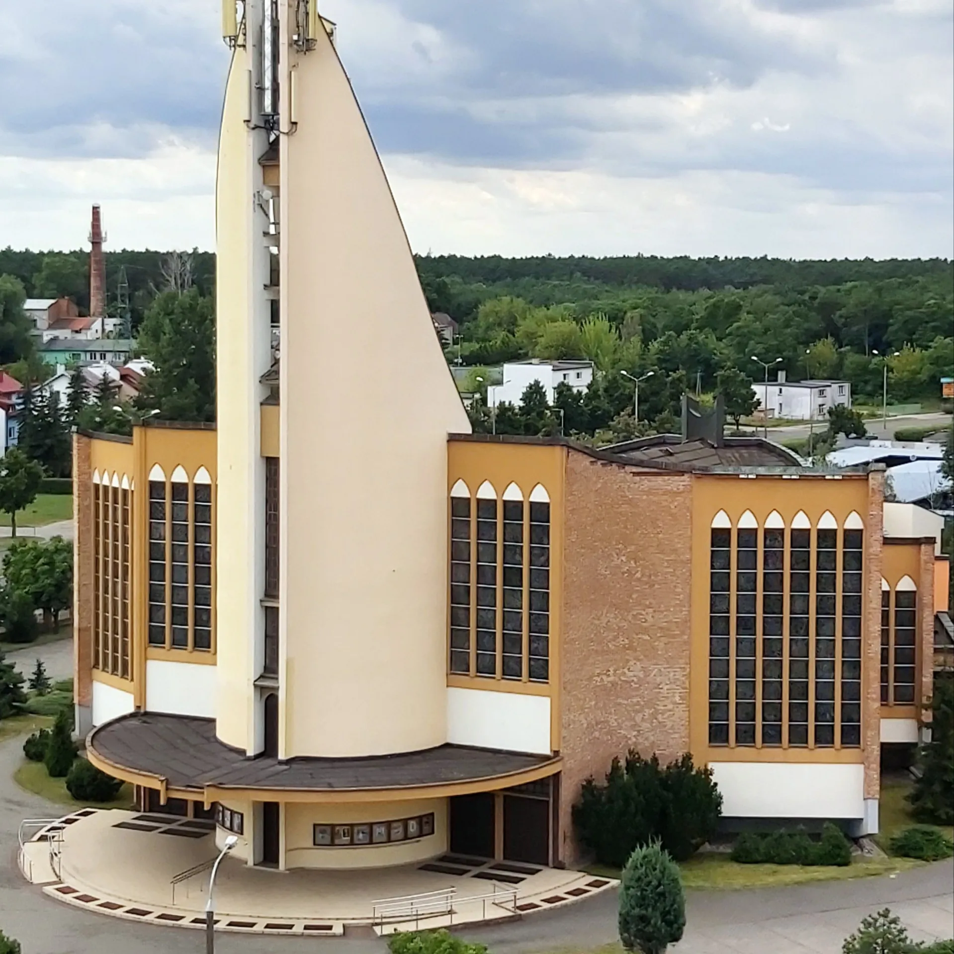 Parafia św. Maksymiliana M. Kolbego - zdjęcie 2