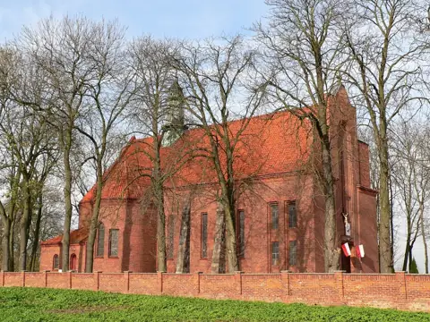Kościół: Parafia św. Marii Magdaleny, Mokowo
